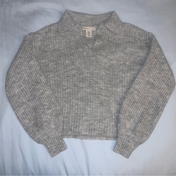 Collared V-Neck Sweater - Picture 1 of 6